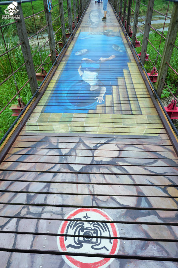 萬巒豬腳 屏東旅遊 屏東景點 3d彩繪 萬巒吊橋 (36 - 50).jpg