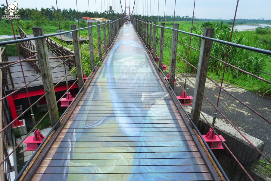 萬巒豬腳 屏東旅遊 屏東景點 3d彩繪 萬巒吊橋 (48 - 50).jpg