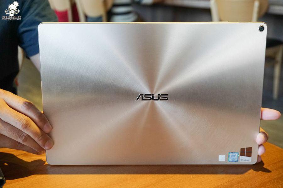 ASUS T305筆電 (17 - 25).jpg