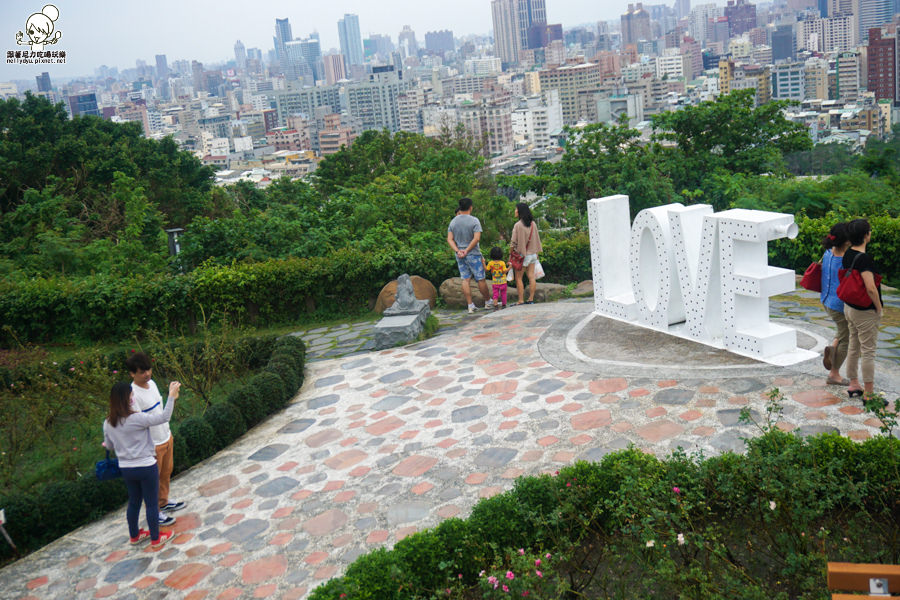 高雄景點 忠烈祠 LOVE觀景台 旅遊 (16 - 25).jpg