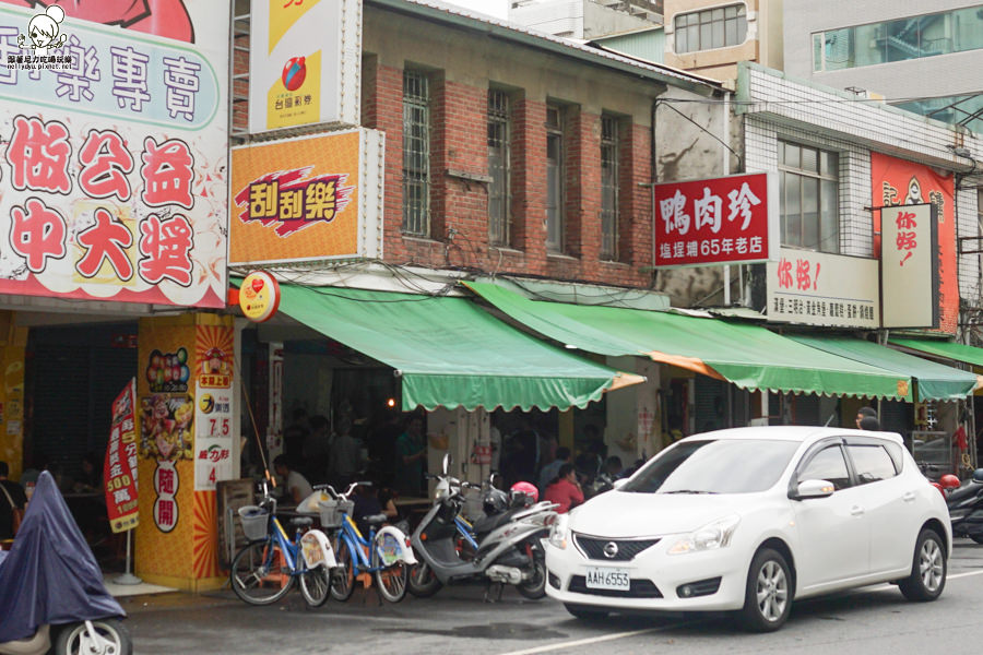 新樂貳貳零酸梅湯 鹽埕必吃 鹽埕飲料 烏梅湯 (35 - 40).jpg