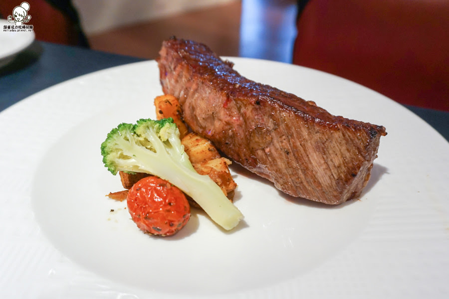 高雄牛排 19 乾式熟成 聚餐 約會 (31 - 37).jpg