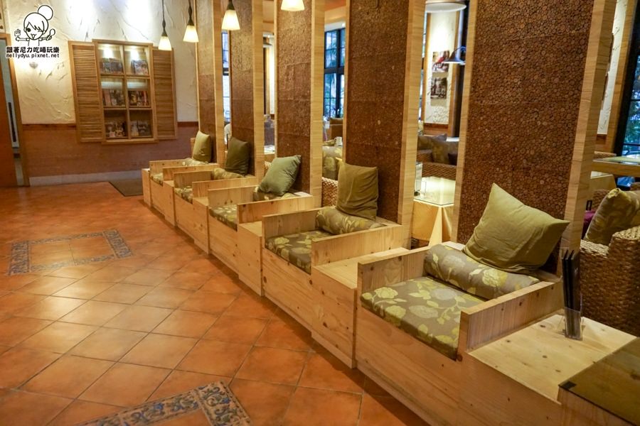 左腳右腳經典泡腳會館 (5 - 40).jpg 左腳右腳經典泡腳會館 (5 - 40).jpg