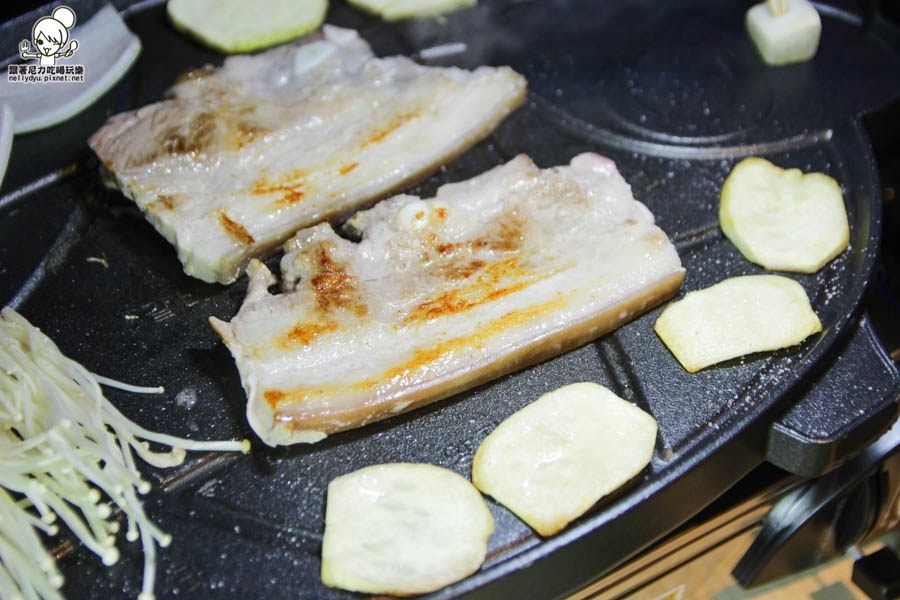 油蔥酥韓國烤肉村 韓國料理 韓式烤肉 泡菜鍋-19.jpg