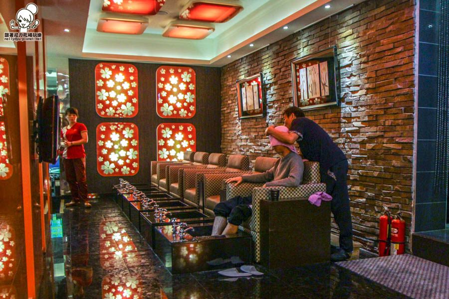 左腳右腳 高雄按摩 足部按摩-3.jpg