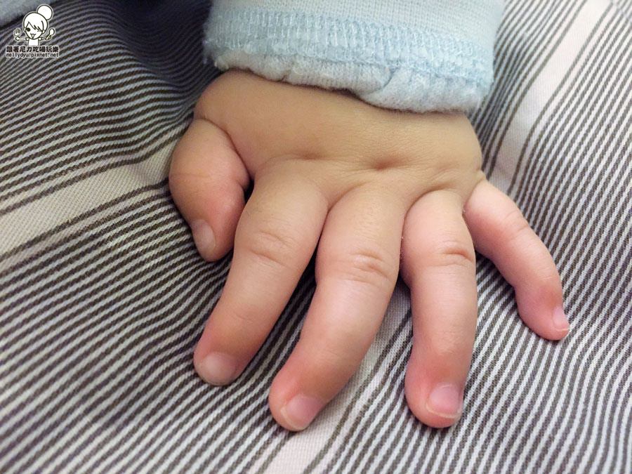 尼力  小泥巴 育兒08.jpg