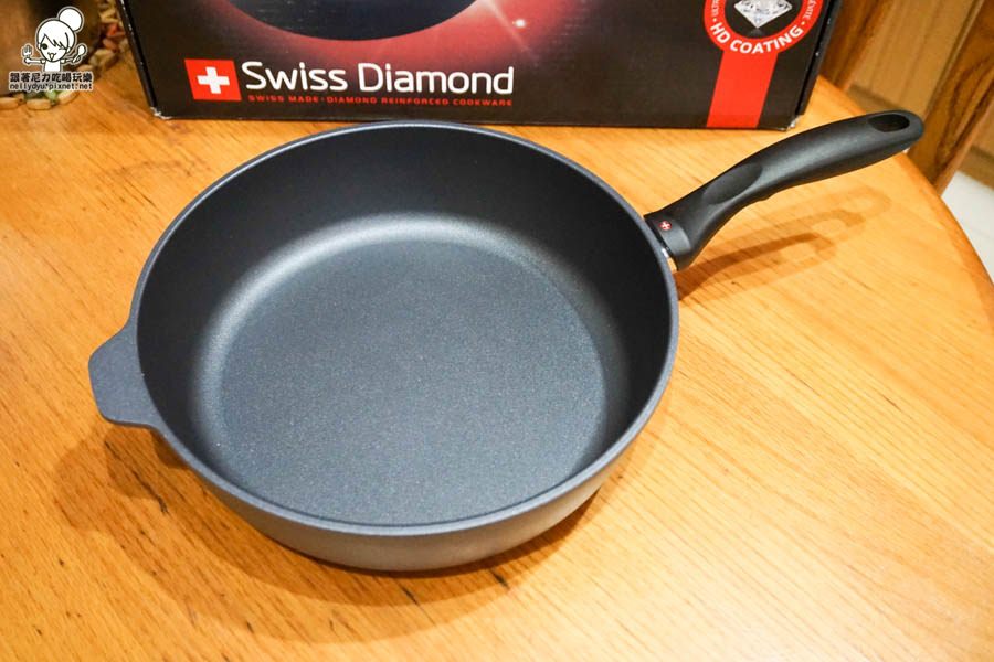 Swiss Diamond鑽石鑄造鍋-2.jpg