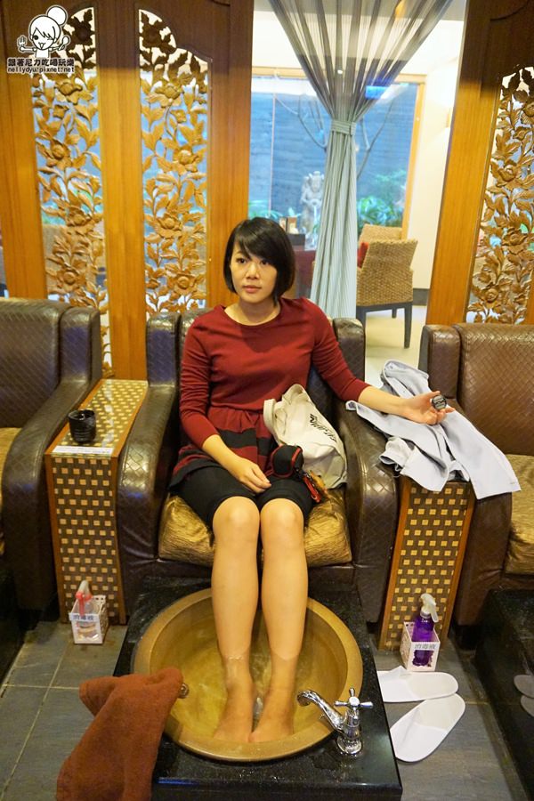 高雄推薦按摩 左腳右腳02.JPG