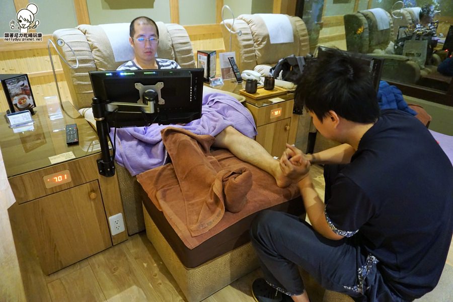 左腳右腳 按摩 06.JPG