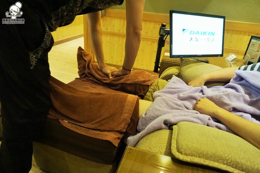 左腳右腳 按摩 19.JPG