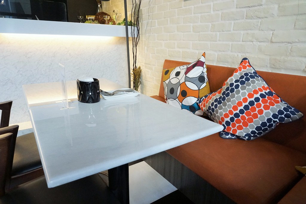 勒塞斯咖啡館02.JPG 勒塞斯咖啡館02.JPG