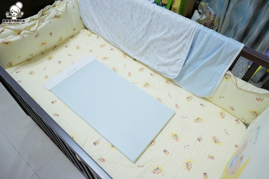  SafeToSleep 嬰兒呼吸監控床墊06.JPG