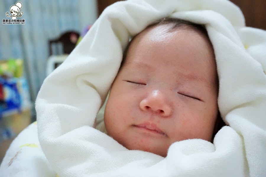 Snuza Hero嬰兒呼吸動態監測器07.JPG