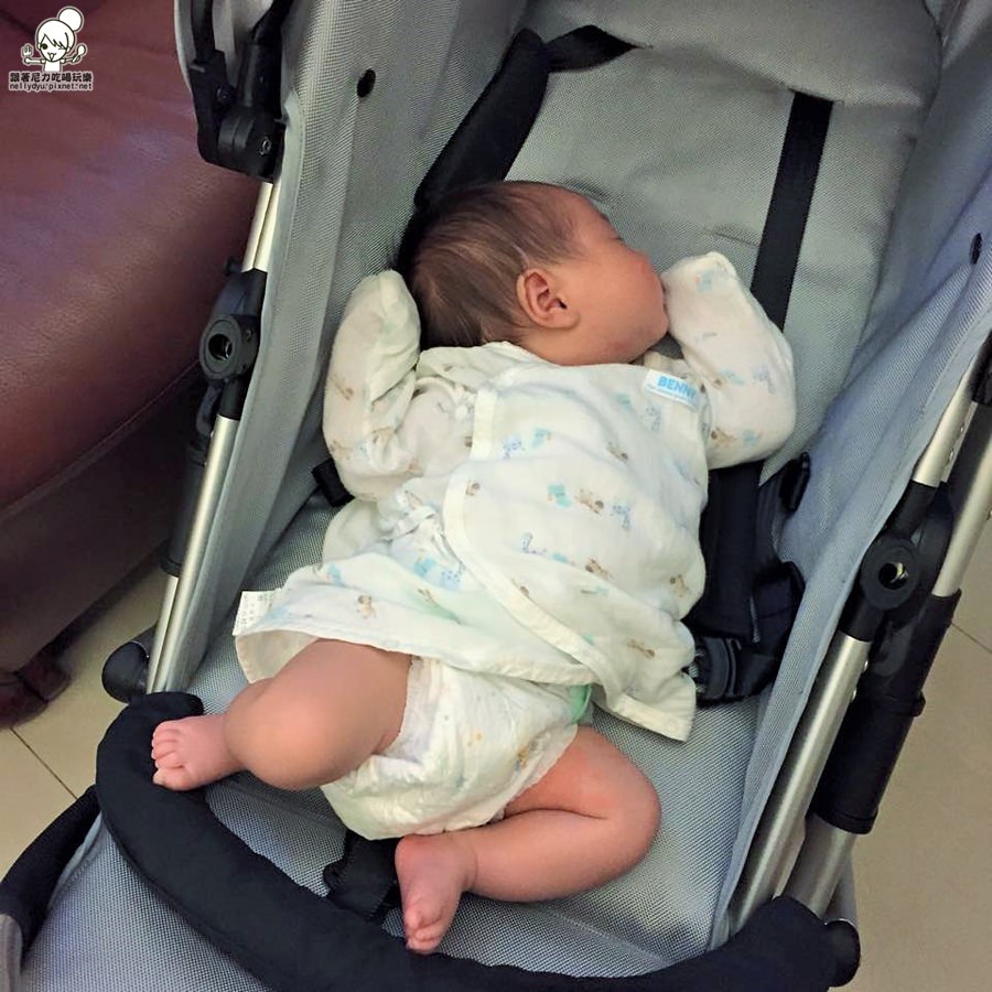 Snuza Hero嬰兒呼吸動態監測器19.jpg