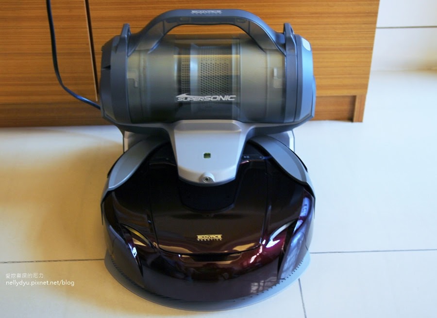 DEEBOT25.JPG
