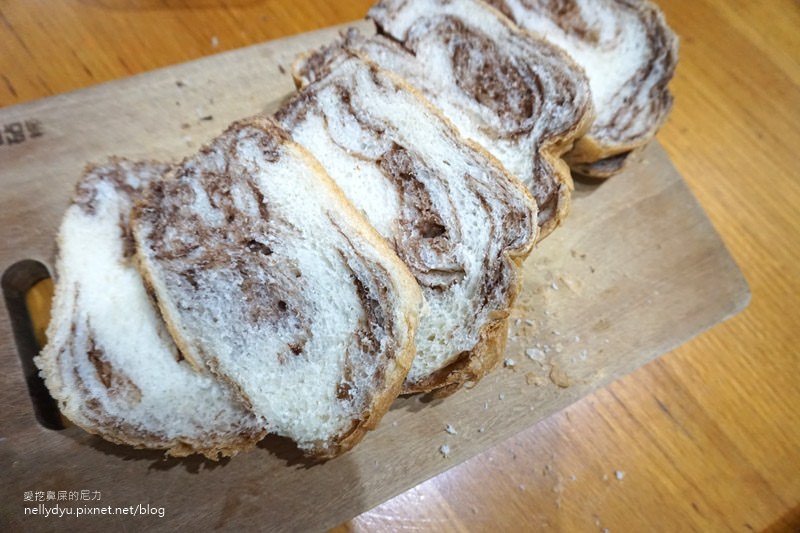 Panasonic SD-BMT1000T16.JPG Panasonic SD-BMT1000T16.JPG