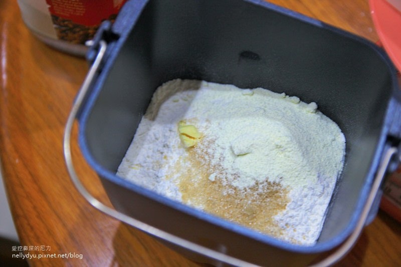 Panasonic SD-BMT1000T25.JPG Panasonic SD-BMT1000T25.JPG