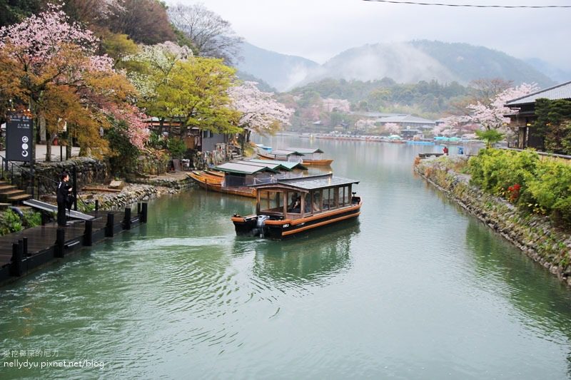 嵐山渡月橋 嵯峨野觀光小火車28.JPG