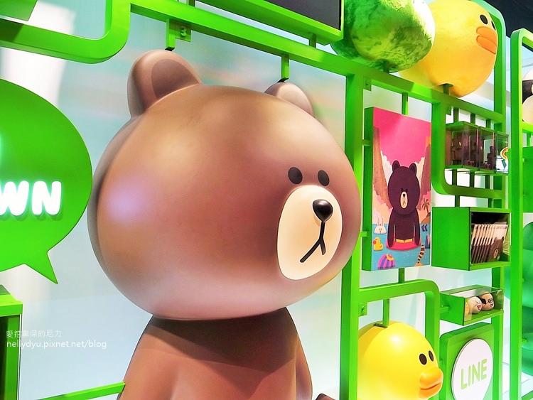 LINE FRIENDS STORE03.JPG