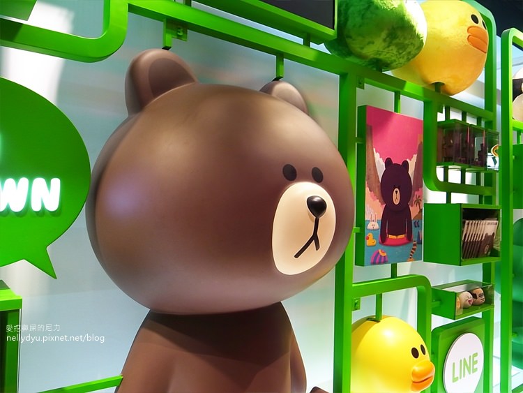 LINE FRIENDS STORE05.JPG