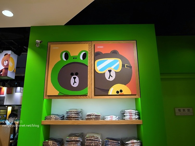 LINE FRIENDS STORE21.JPG