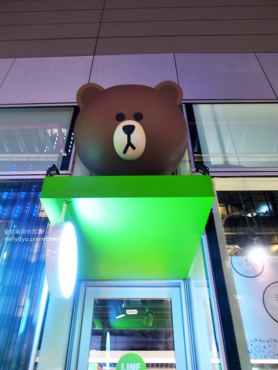 LINE FRIENDS STORE30.JPG