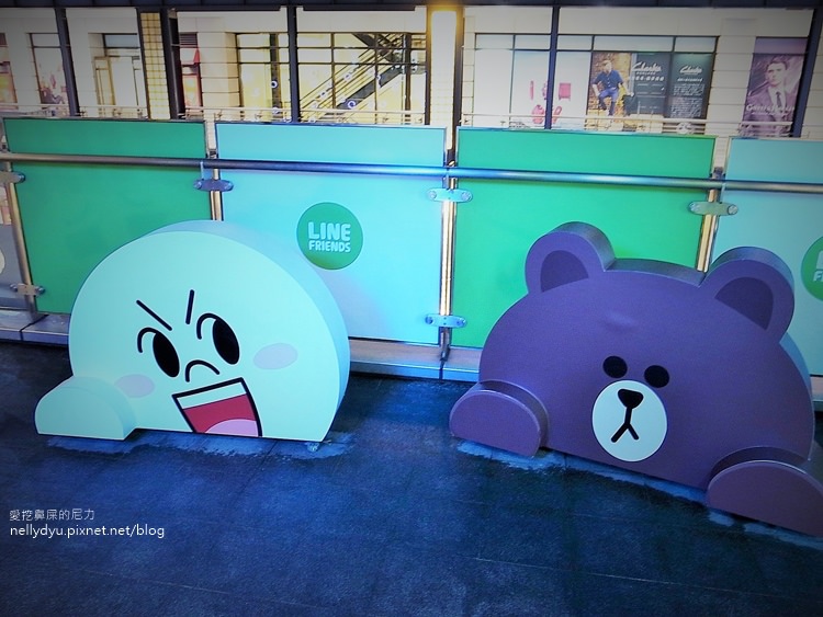 LINE FRIENDS STORE32.JPG