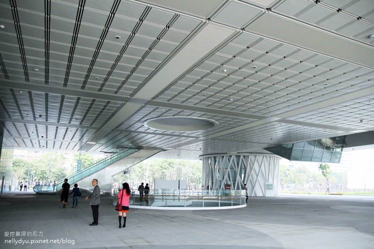 高雄圖書館09.JPG