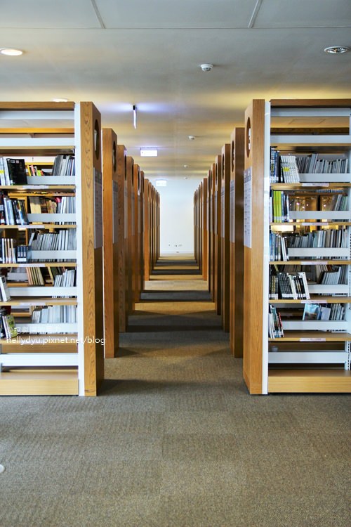 高雄圖書館32.JPG