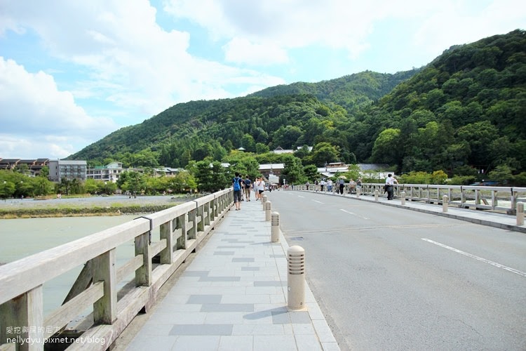 嵐山渡月橋18.JPG