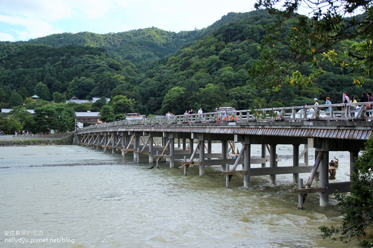 嵐山渡月橋20.JPG