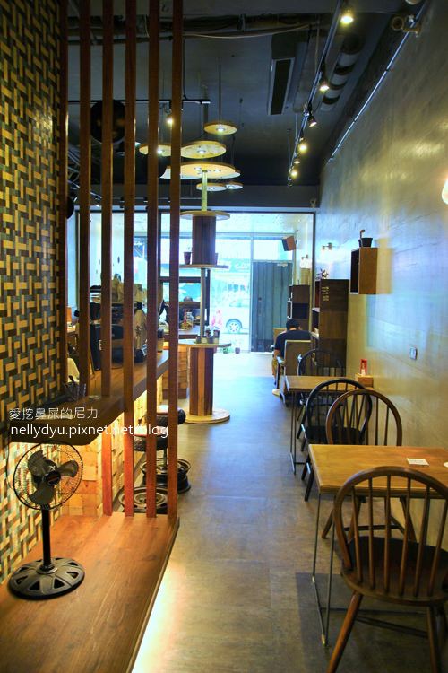 天生澳克 岡山店 Jacaranda14.JPG
