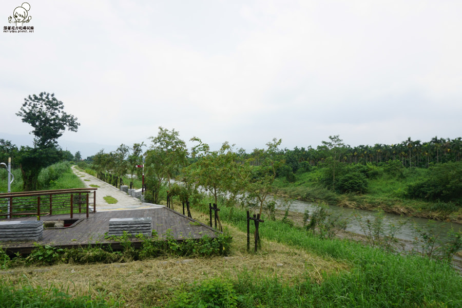 萬巒豬腳 屏東旅遊 屏東景點 3d彩繪 萬巒吊橋 (16 - 50).jpg