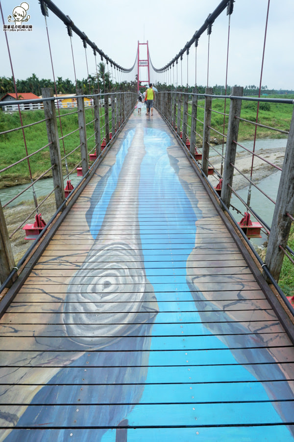 萬巒豬腳 屏東旅遊 屏東景點 3d彩繪 萬巒吊橋 (21 - 50).jpg