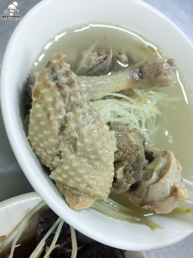 鳳山 鴨肉屋 老店 老字號 銅板美食 高雄美食 高雄必吃 (10 - 15).jpg