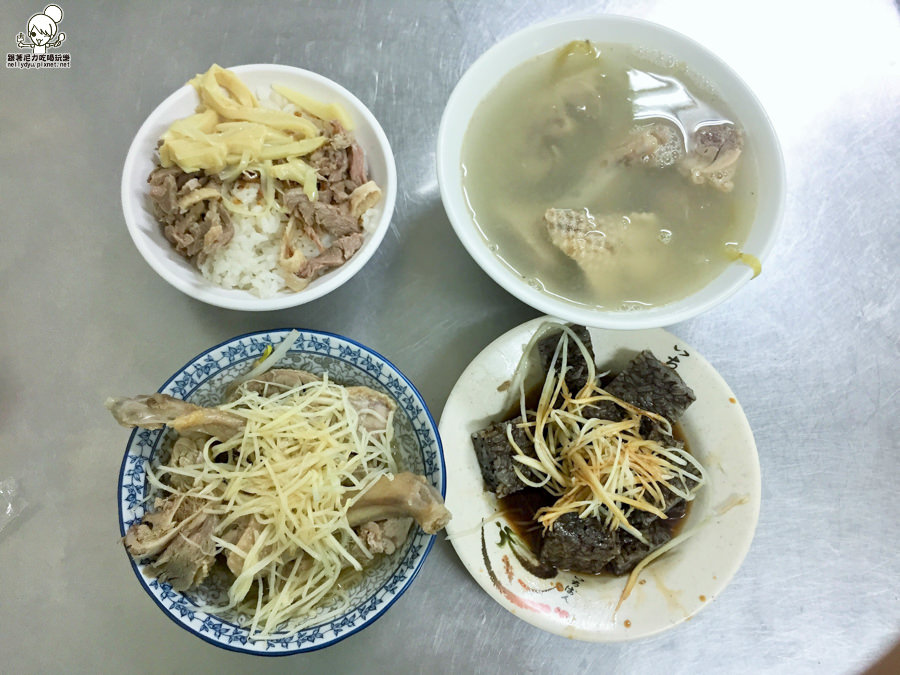 鳳山 鴨肉屋 老店 老字號 銅板美食 高雄美食 高雄必吃 (8 - 15).jpg