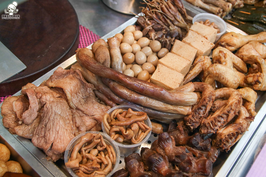 前鎮鴨頭 老字號滷味 光華夜市 光華夜市美食 高雄美食 (4 - 42).jpg