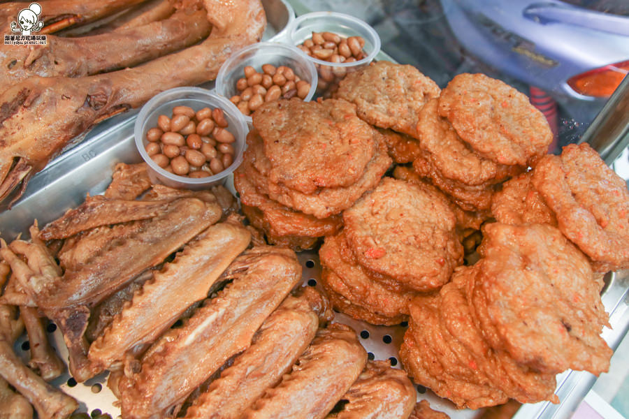 前鎮鴨頭 老字號滷味 光華夜市 光華夜市美食 高雄美食 (21 - 42).jpg