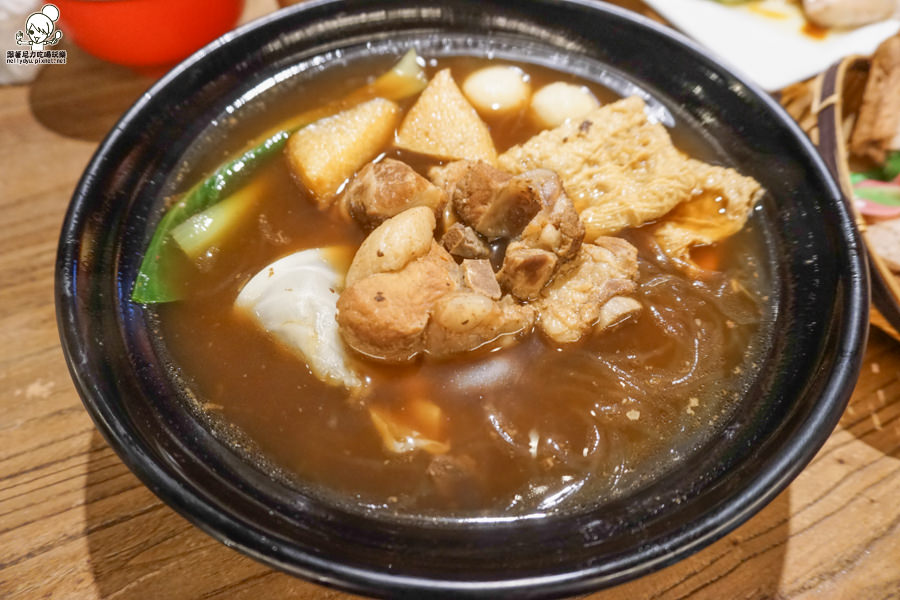 台中美食 金福氣 新馬料理 創意料理 南洋風味 肉骨茶 熱壓土司