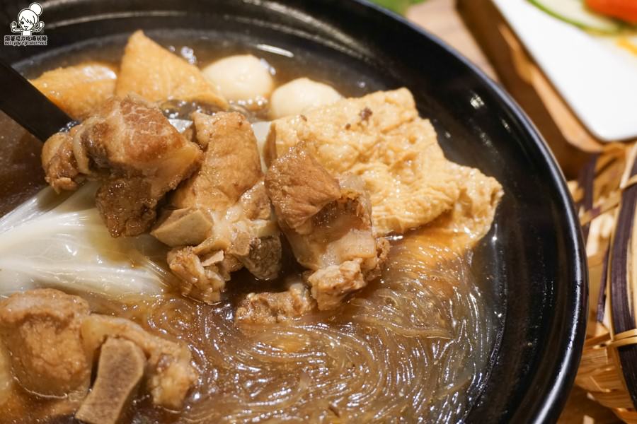 台中美食 金福氣 新馬料理 創意料理 南洋風味 肉骨茶 熱壓土司