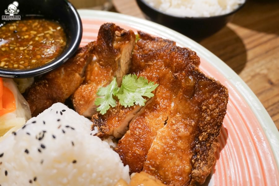 台中美食 金福氣 新馬料理 創意料理 南洋風味 肉骨茶 熱壓土司