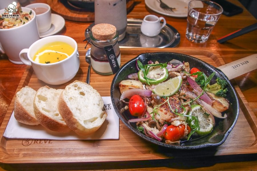 黑浮咖啡 早午餐 高雄早午餐 義大利麵 燉飯 可口鬆餅