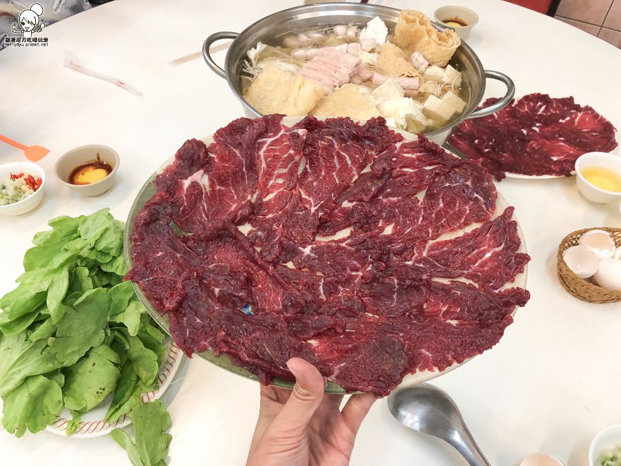 鹽埕美食 鹽埕火鍋 汕頭火鍋 廣東 勝味火鍋 溫體牛肉 鹽埕必吃 