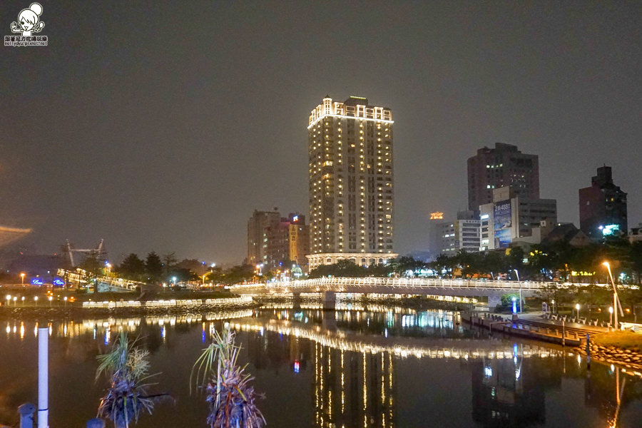 高雄愛河文史藝術創作展覽倉庫 愛河之心 高雄旅遊 高雄景點 伴手禮