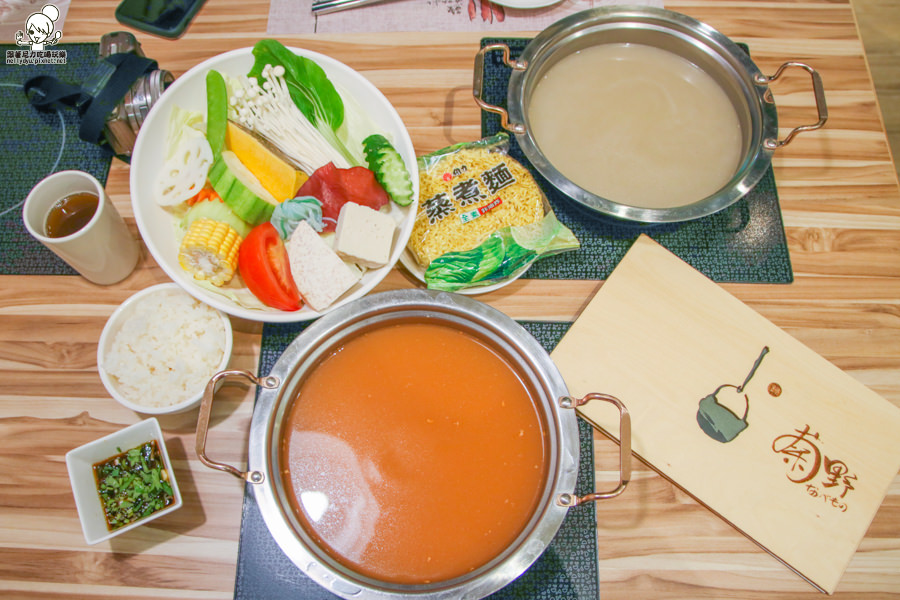 菊野日式涮涮鍋 火鍋 鍋物 高雄 美食 必吃 大盤肉 肉好多 新鮮 湯頭好