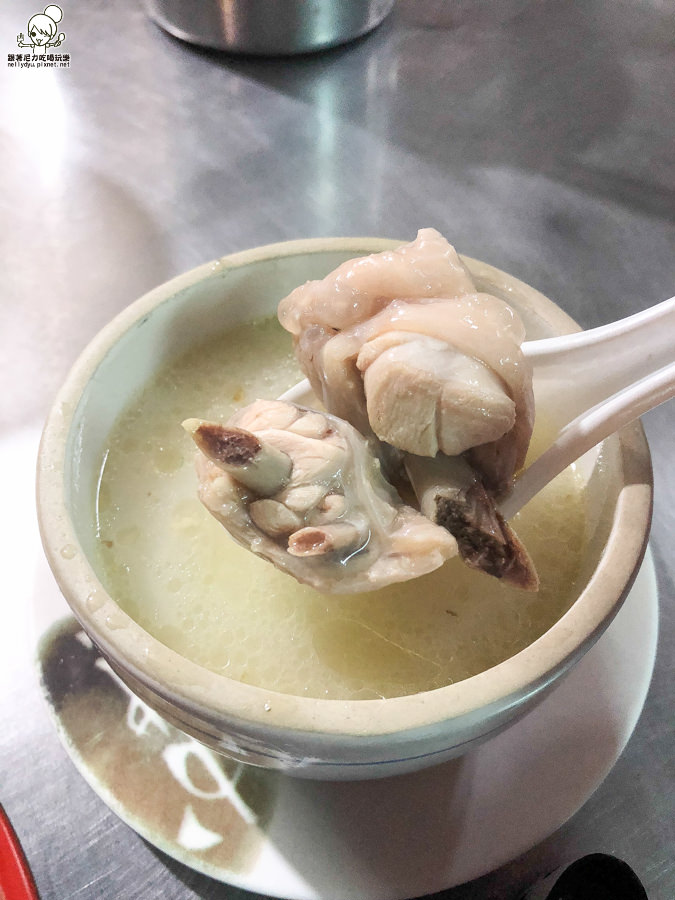 北大港原盅燉鴨湯 雞湯 庶民美食 高雄小吃 高雄美食 腿庫飯