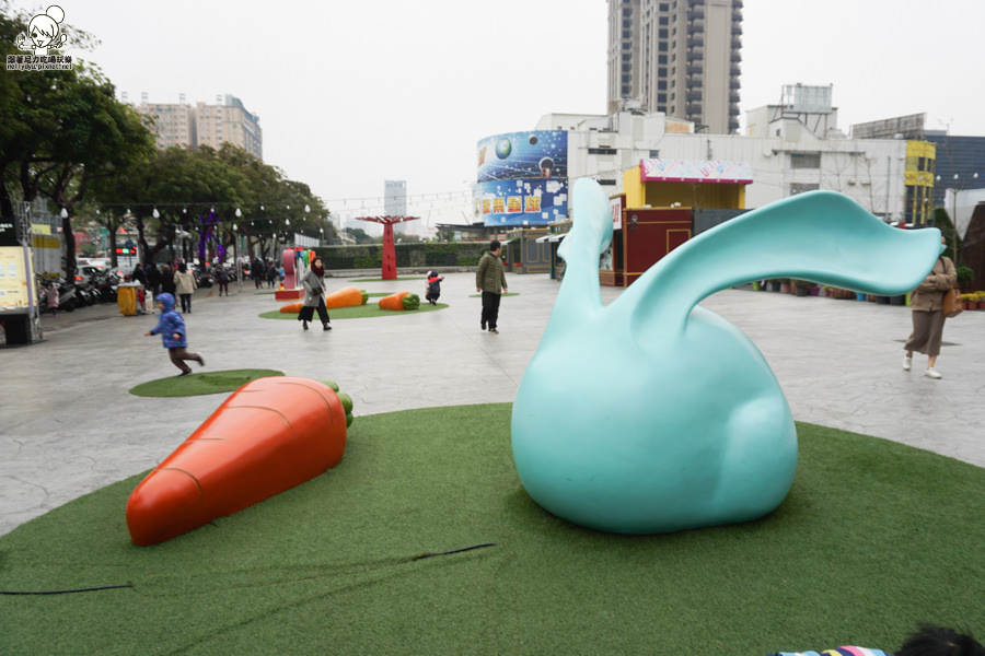 台中UNO貨櫃屋市集 台中景點 台中旅遊 貨櫃 彩色貨櫃