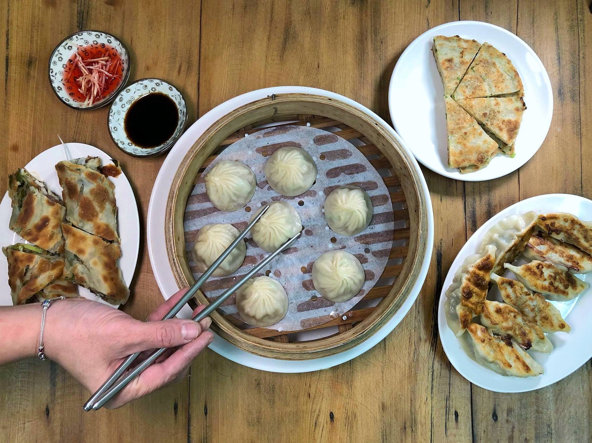  御香居 手工麵食館 捲餅 餡餅 蒸餃 上海湯包 好吃 高雄美食 平價美食