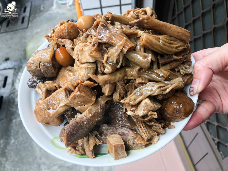 鹽埕美食 鹽埕必吃 高雄美食 大溝頂(杏)阿囉哈滷味