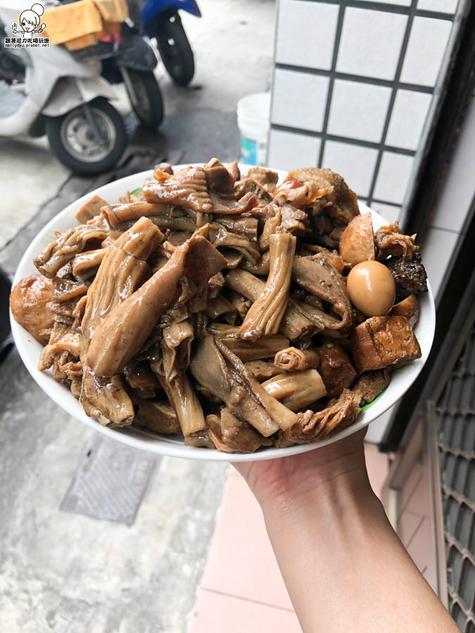 鹽埕美食 鹽埕必吃 高雄美食 大溝頂(杏)阿囉哈滷味